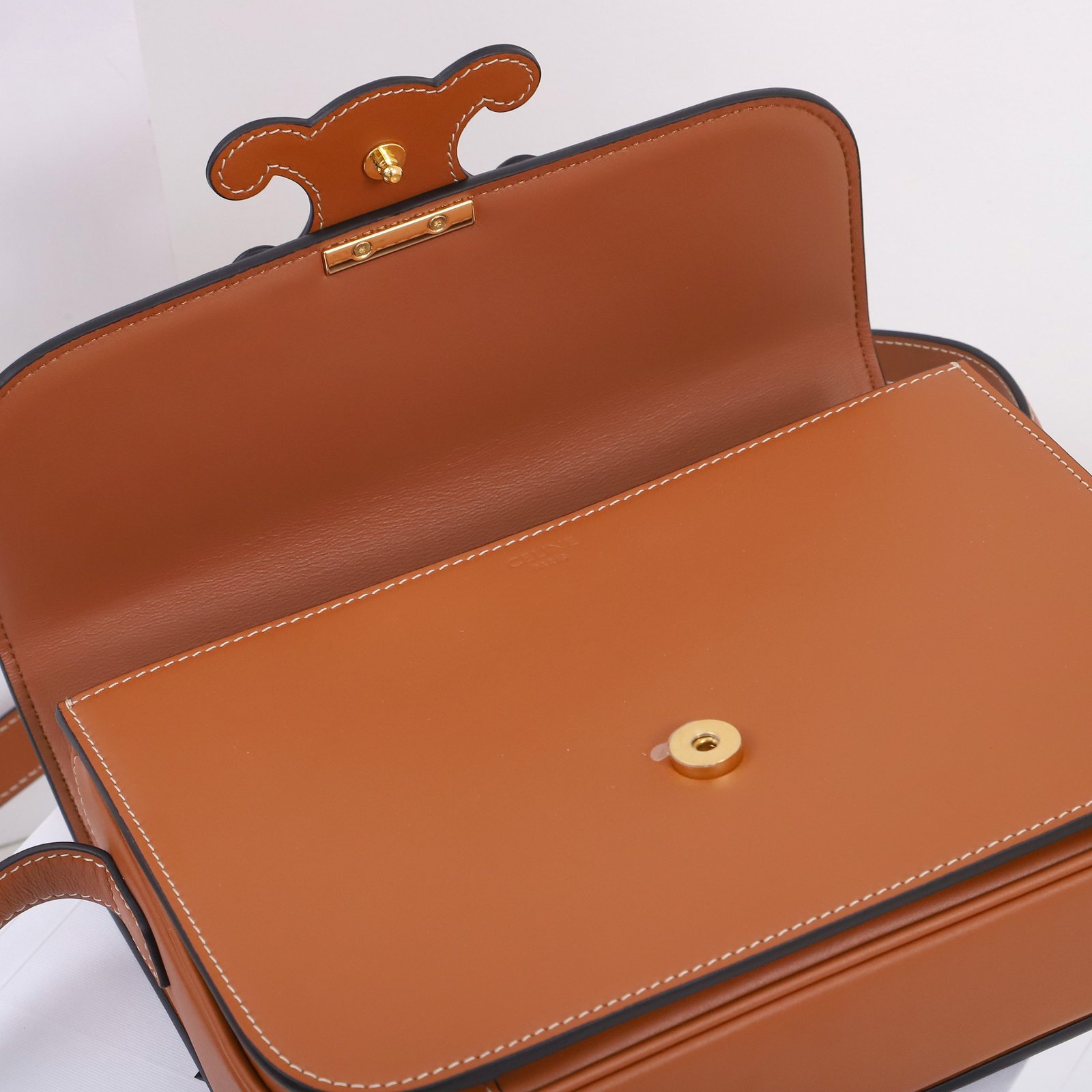 Bolso Triomphe Classique Celine - Imagen 9