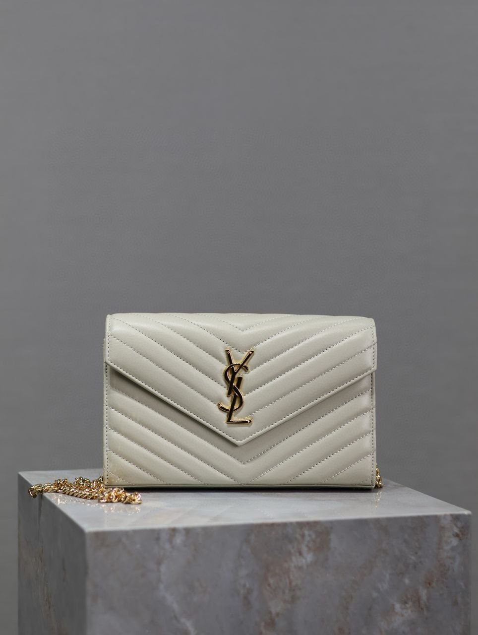 Cartera con cadena Cassandre YSL