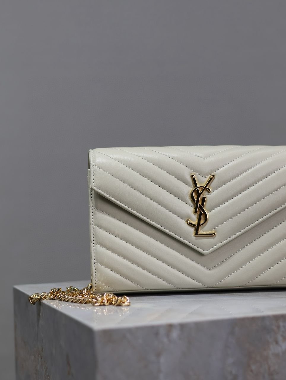 Cartera con cadena Cassandre YSL - Imagen 4