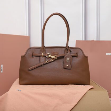 Bolso Aventure de napa Miu Miu