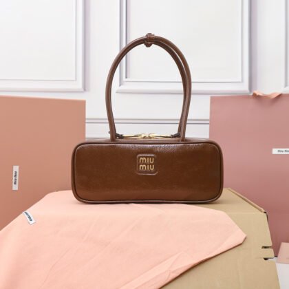 Bolso Beau de piel Miu Miu