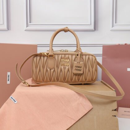 Bolso Arcadie de napa Matelassé Miu Miu