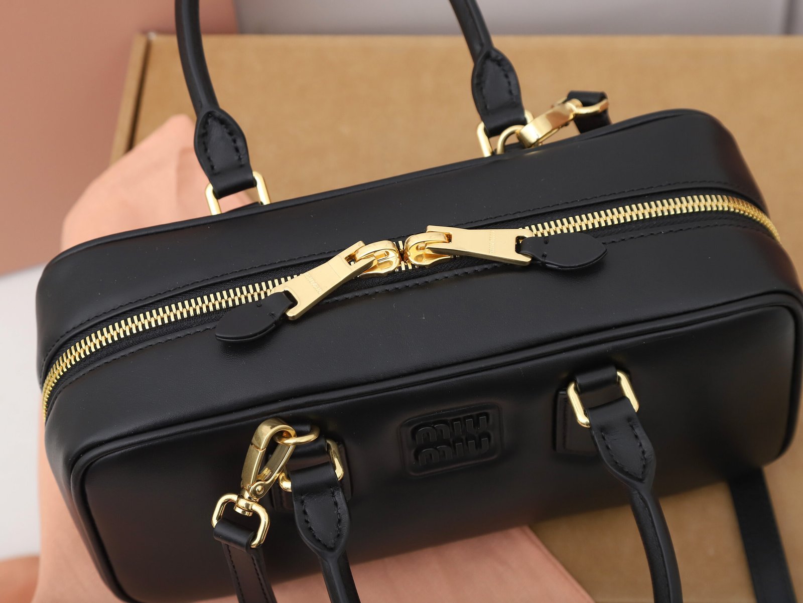 Bolso Arcadie de piel Miu Miu - Imagen 8