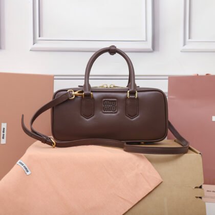 Bolso Arcadie de piel Miu Miu