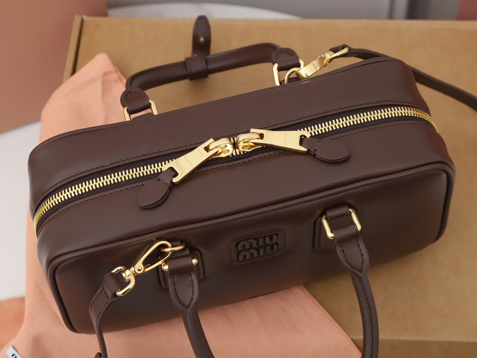 Bolso Arcadie de piel Miu Miu - Imagen 8