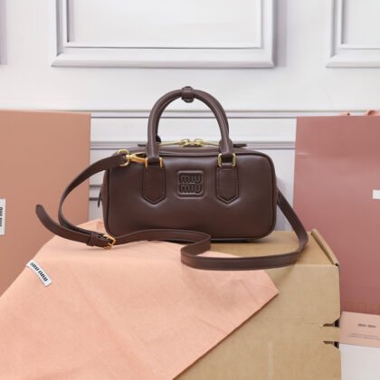 Bolso Arcadie de piel Miu Miu