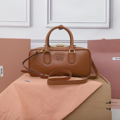 Bolso Arcadie de piel Miu Miu