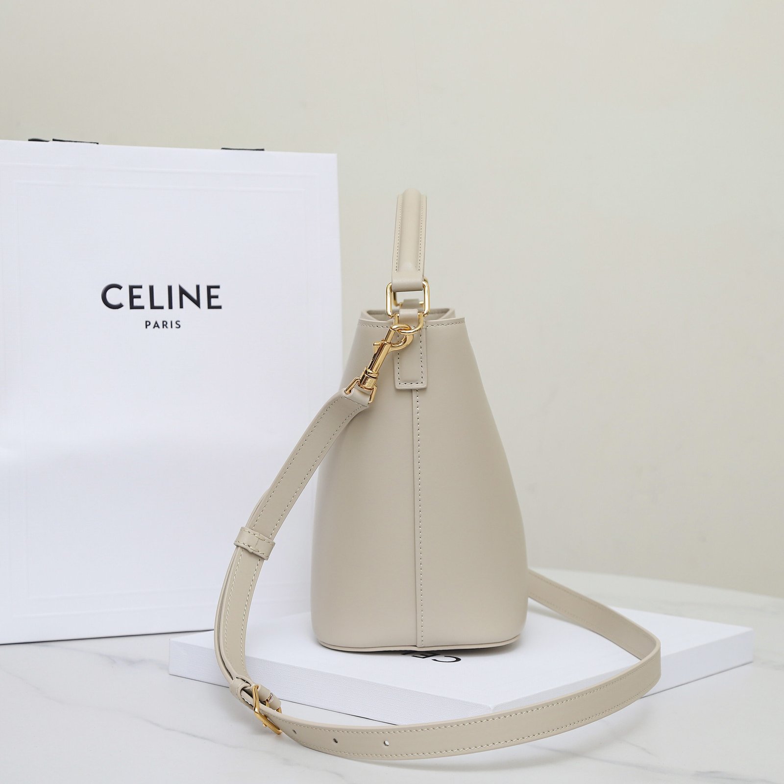 Bolso Cubo Pequeño Louise Celine - Imagen 4