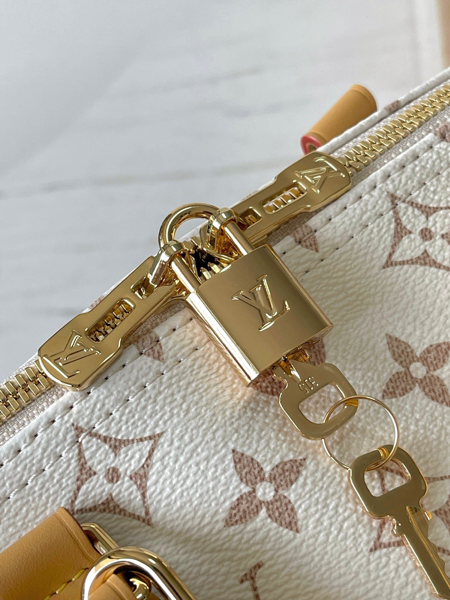 Bolso Speedy Soft 30 Lucky Louis Vuitton - Imagen 5