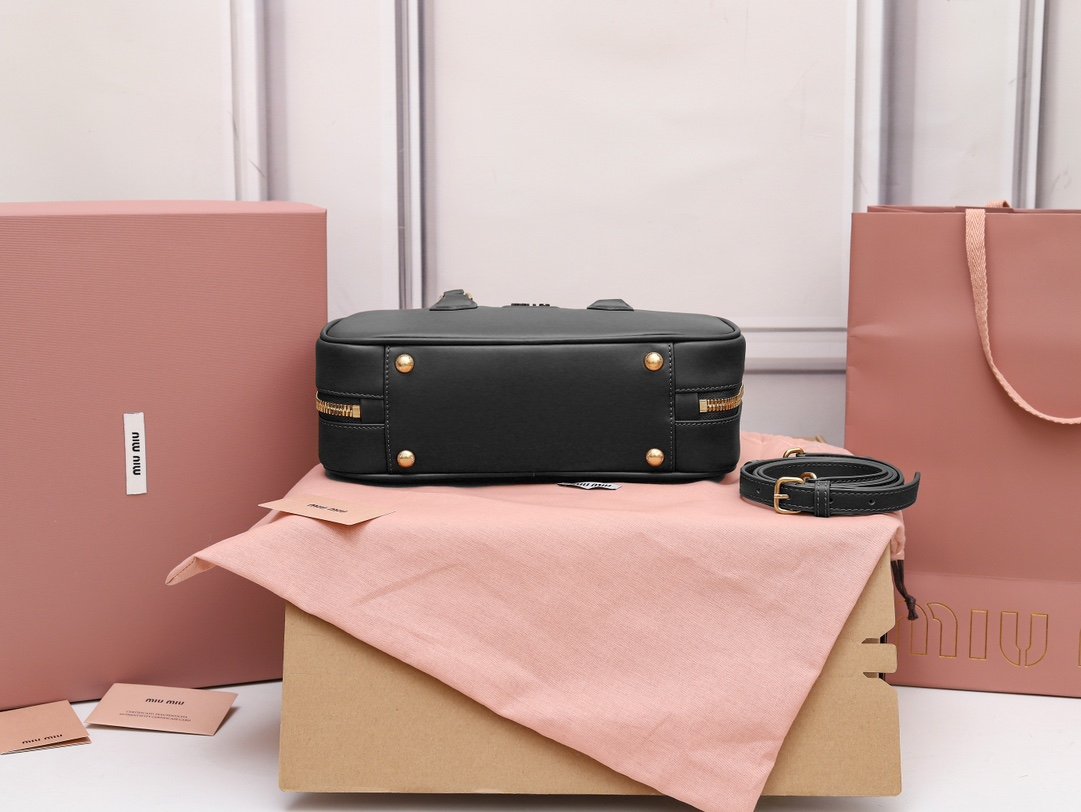 Bolso Arcadie de piel Miu Miu - Imagen 5