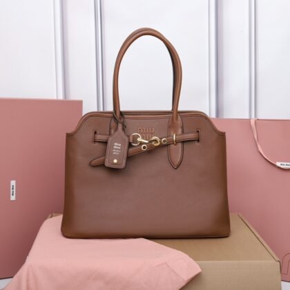 Bolso Aventure de napa Miu Miu