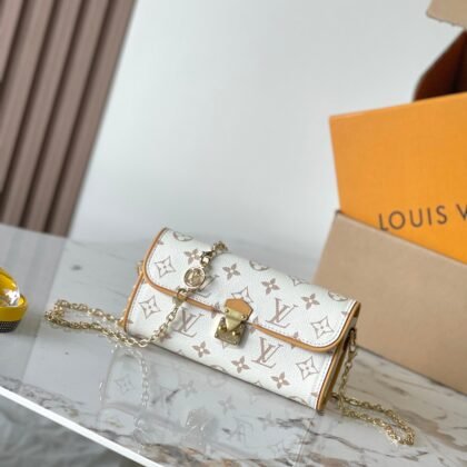 Cartera de mano Camille Louis Vuitton