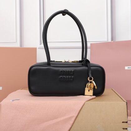 Bolso Beau de piel Miu Miu
