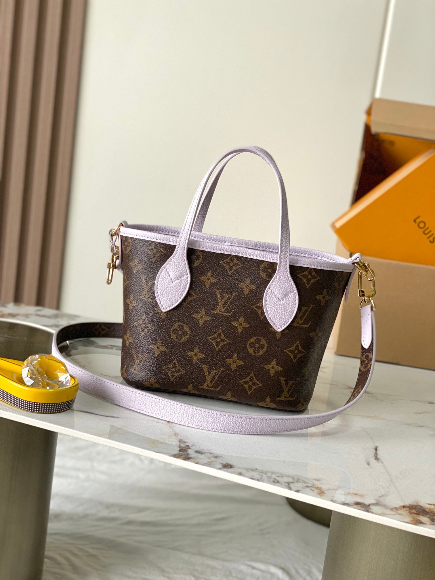 Bolso Neverfull Inside Out BB con bandolera Louis Vuitton