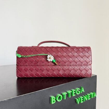Andiamo Clutch Bottega Veneta