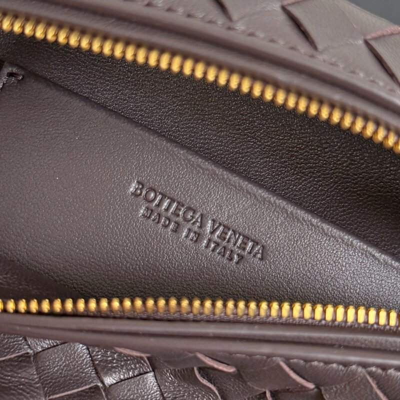 Neceser pequeño sin estructura Bottega Veneta - Imagen 9