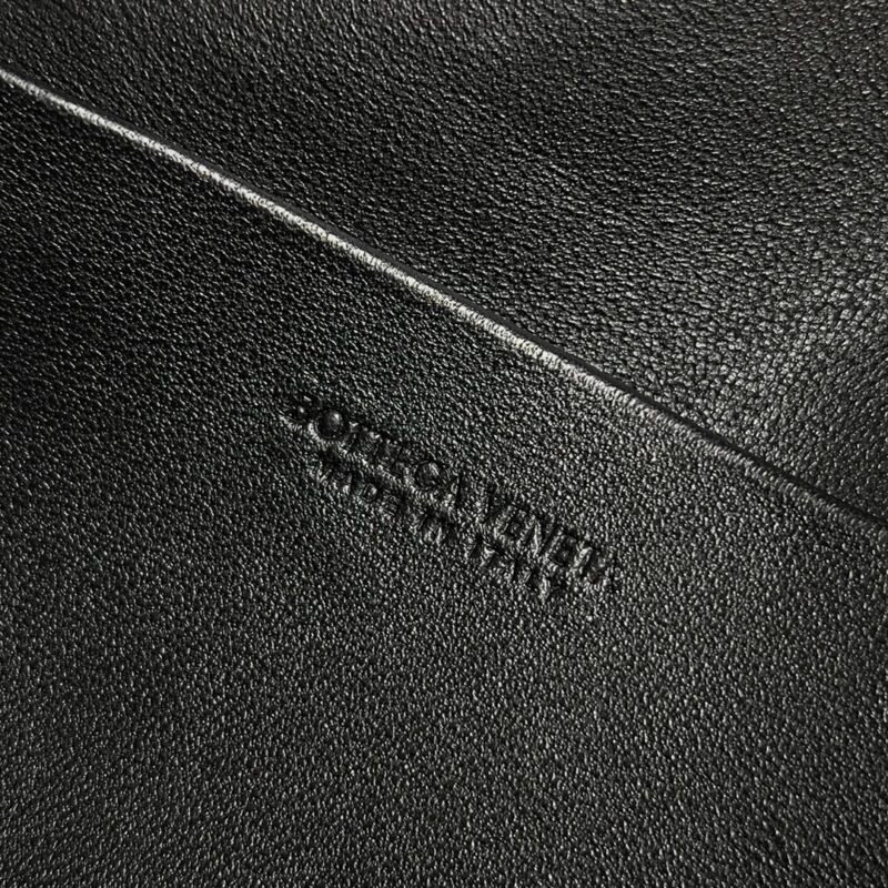 Neceser Bang Bang Bottega Veneta - Imagen 9