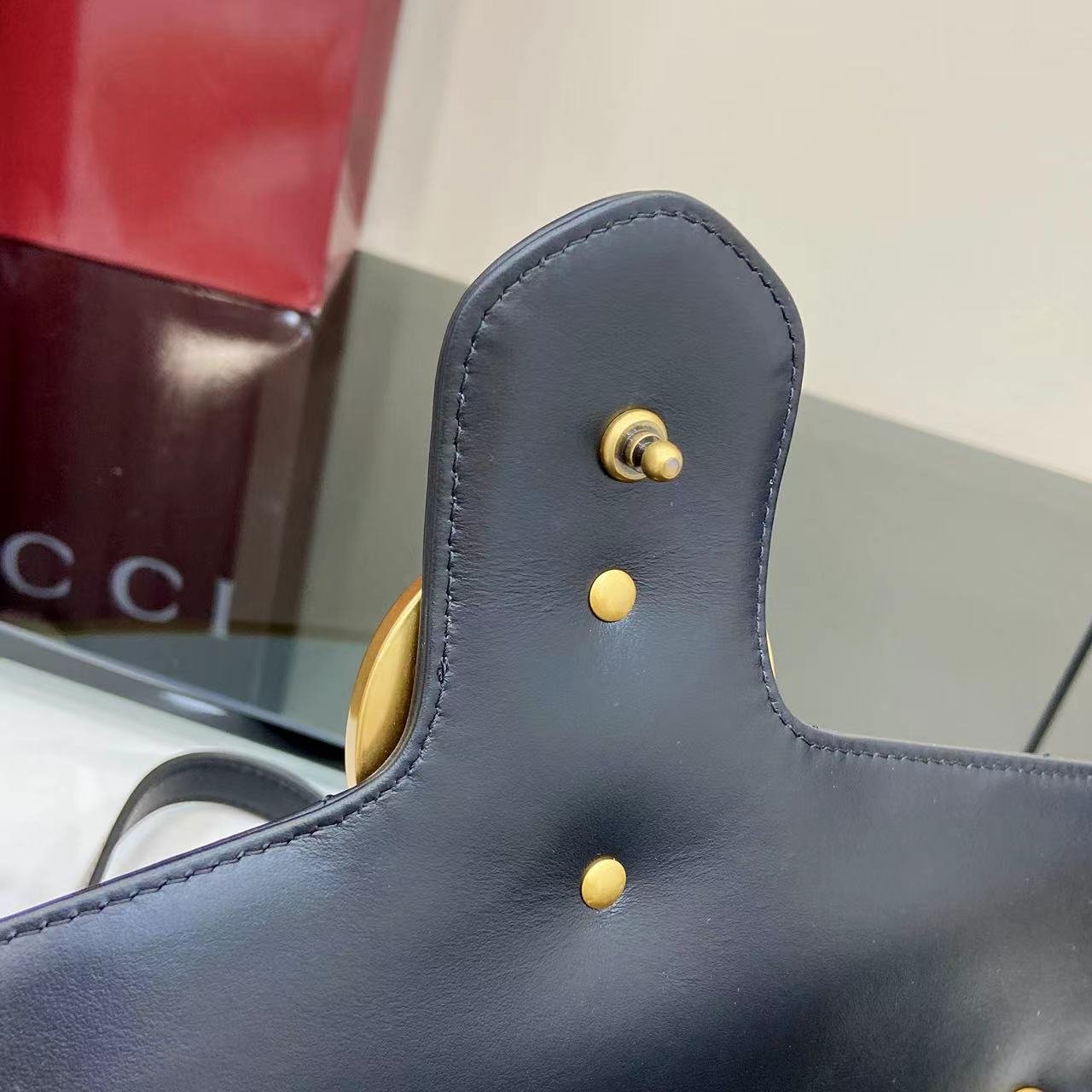 Bolso de hombro GG Marmont tamaño grande Gucci - Imagen 8