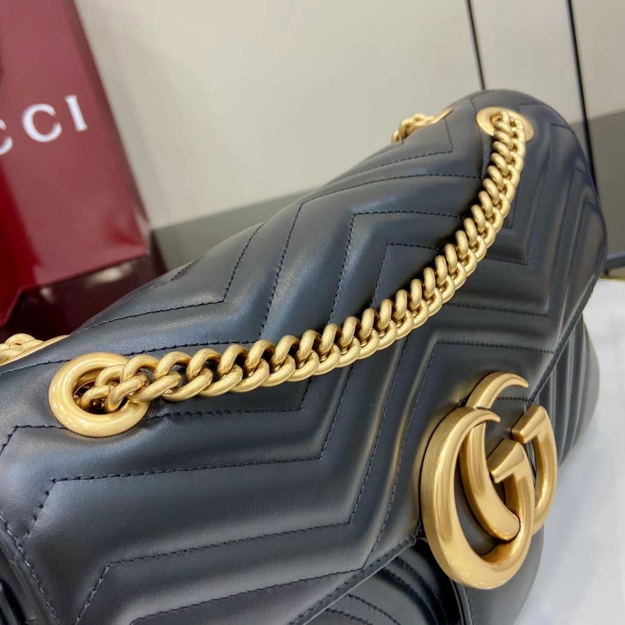 Bolso de hombro GG Marmont tamaño grande Gucci - Imagen 6