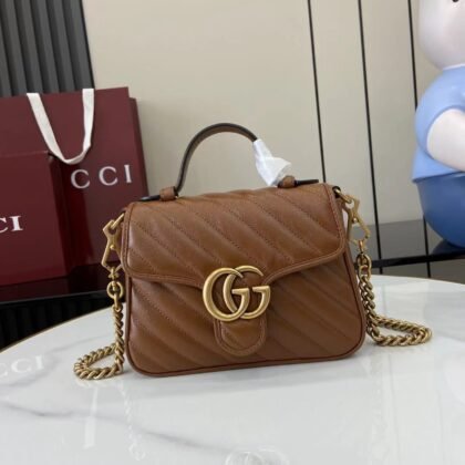 Bolso mano GG Marmont con asa tamaño mediano Gucci
