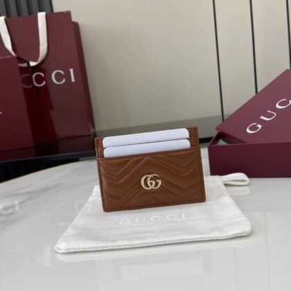 Tarjetero GG Marmont Gucci