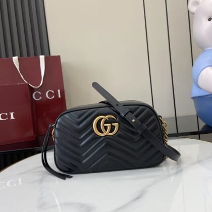 Funda para cámara GG Marmont tamaño pequeño Gucci