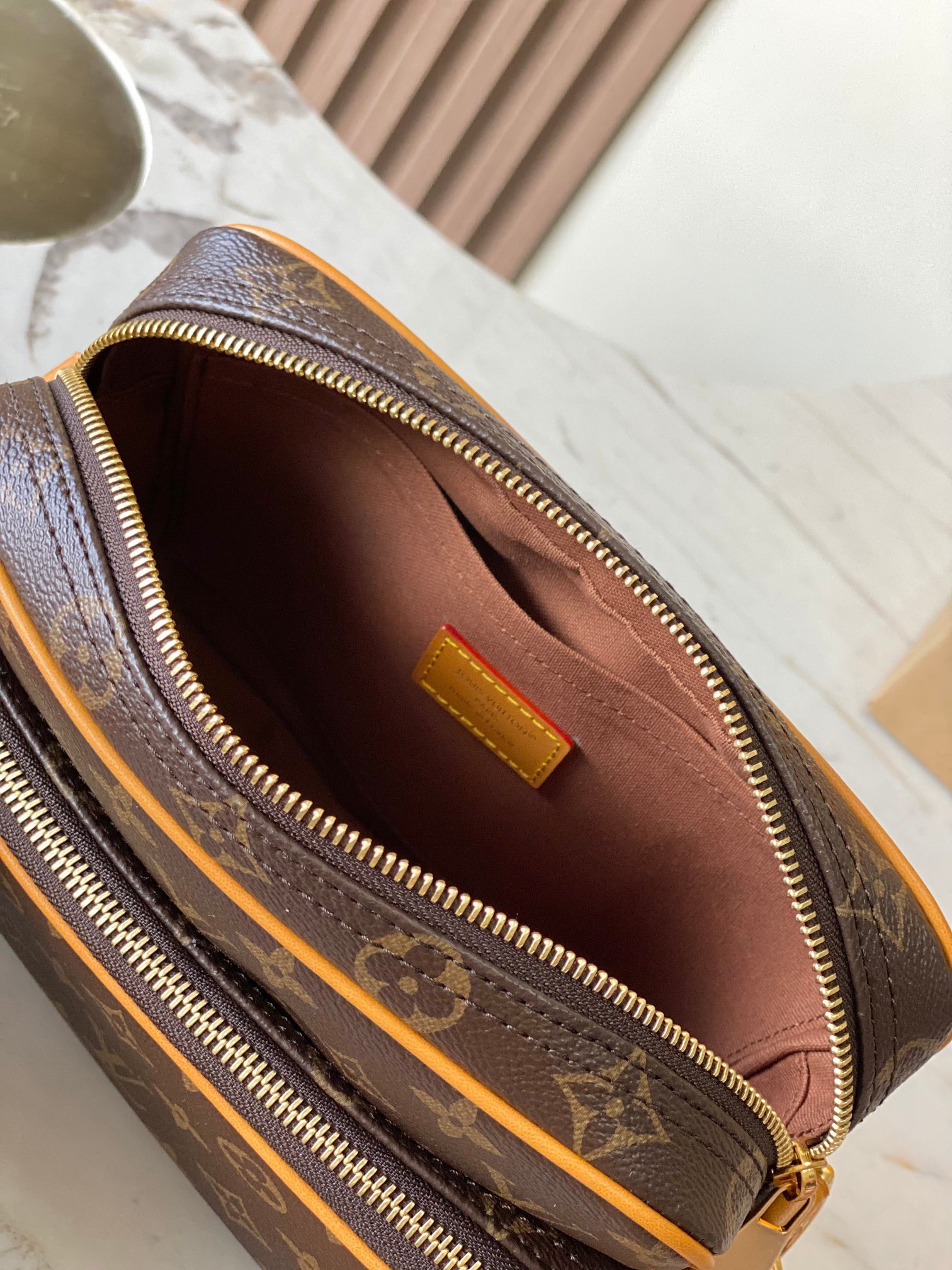 Bolso Nil Louis Vuitton - Imagen 9