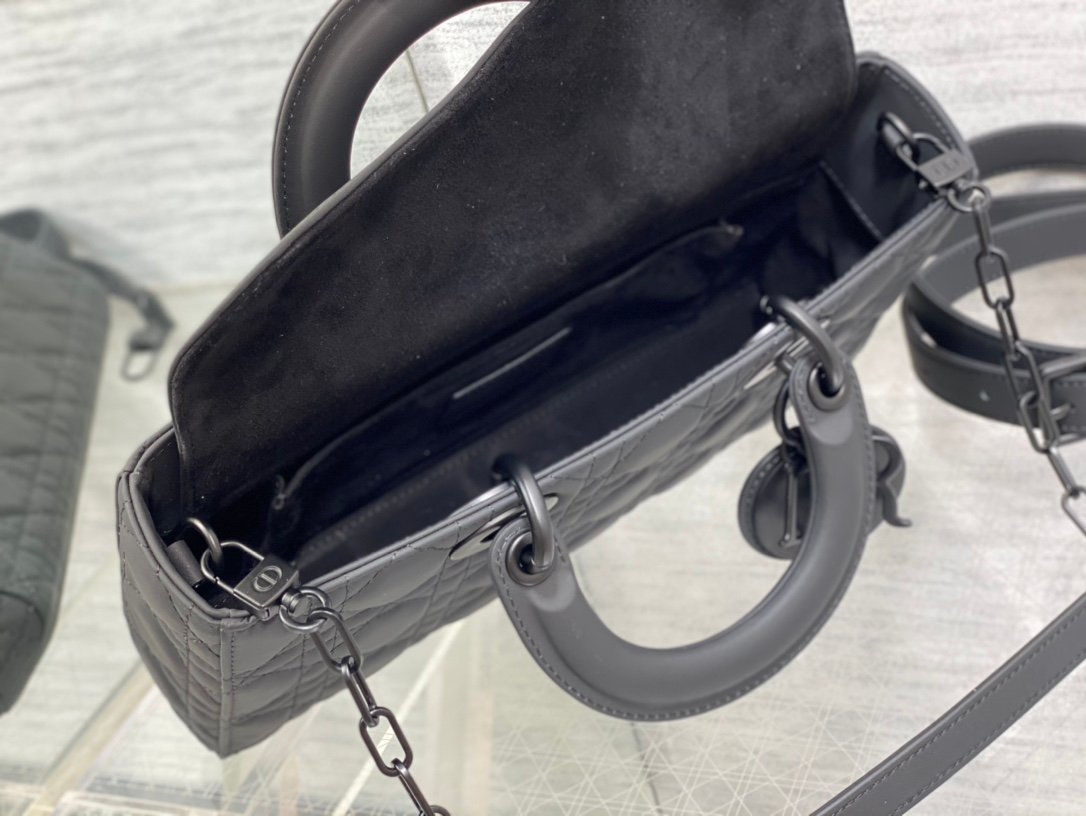 Bolso mediano Lady D-Joy Dior - Imagen 8