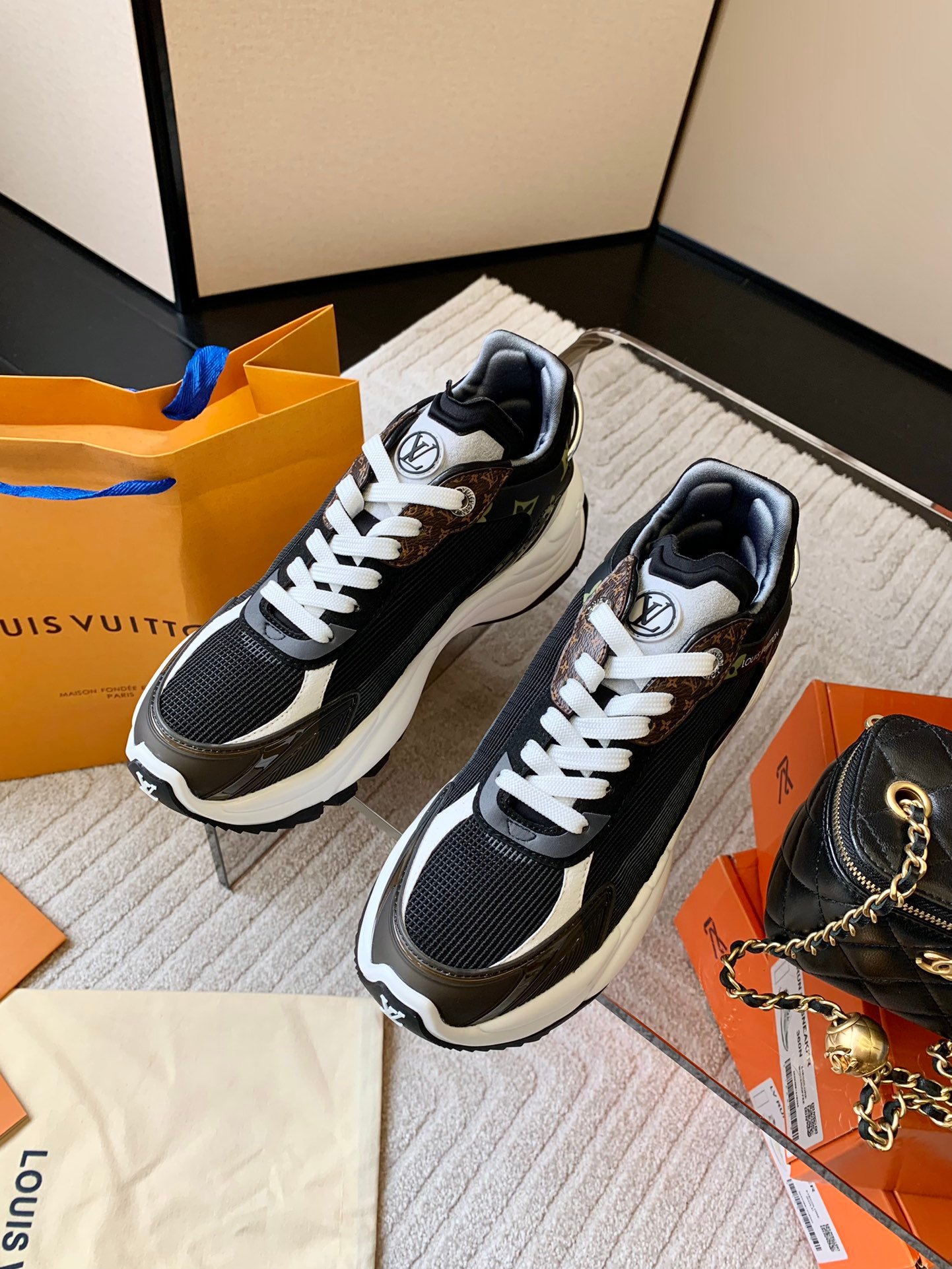 Zapatilla Run 55 Trainers Louis Vuitton - Imagen 4