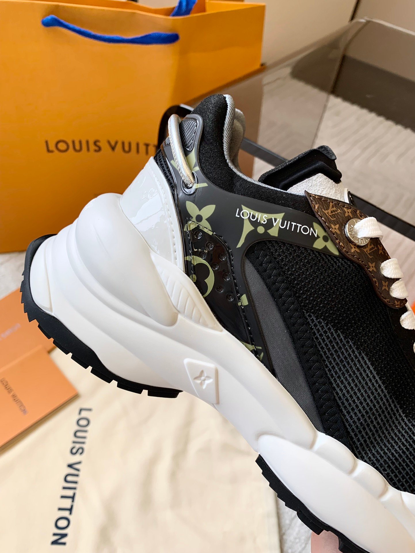 Zapatilla Run 55 Trainers Louis Vuitton - Imagen 5