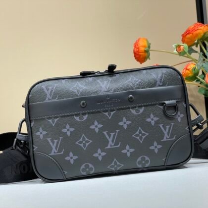 Bolso Messenger Alpha Louis Vuitton
