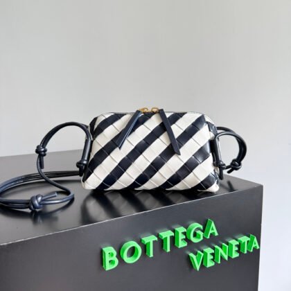 Concert Pouch Bottega Veneta
