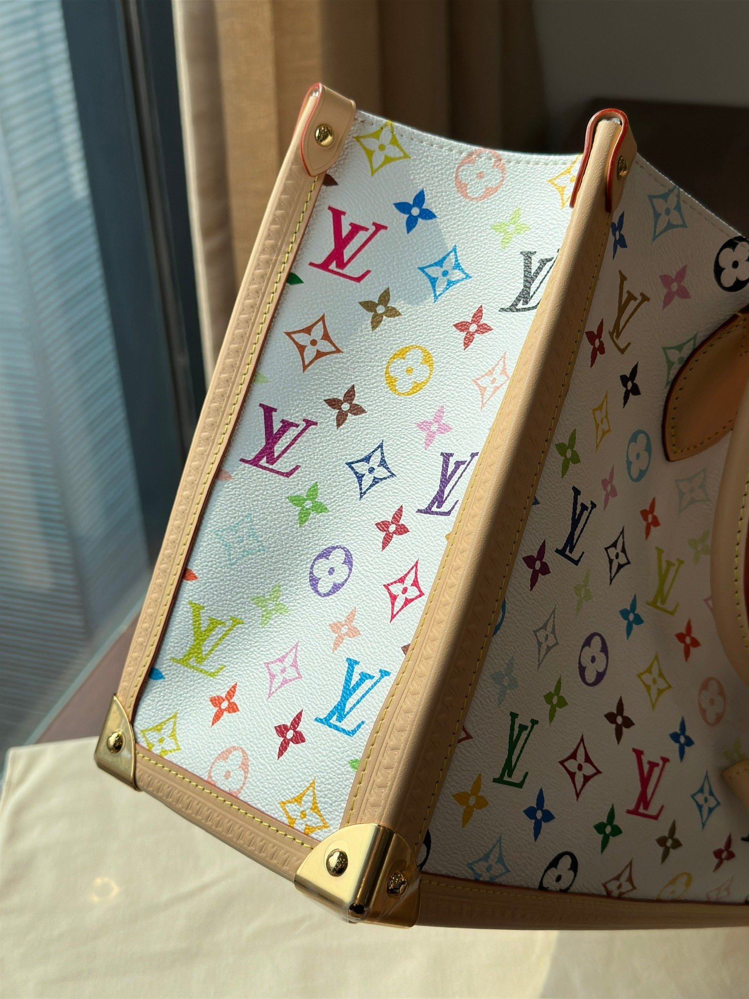 Bolso LV x TM OnTheGo MM Louis Vuitton - Imagen 6