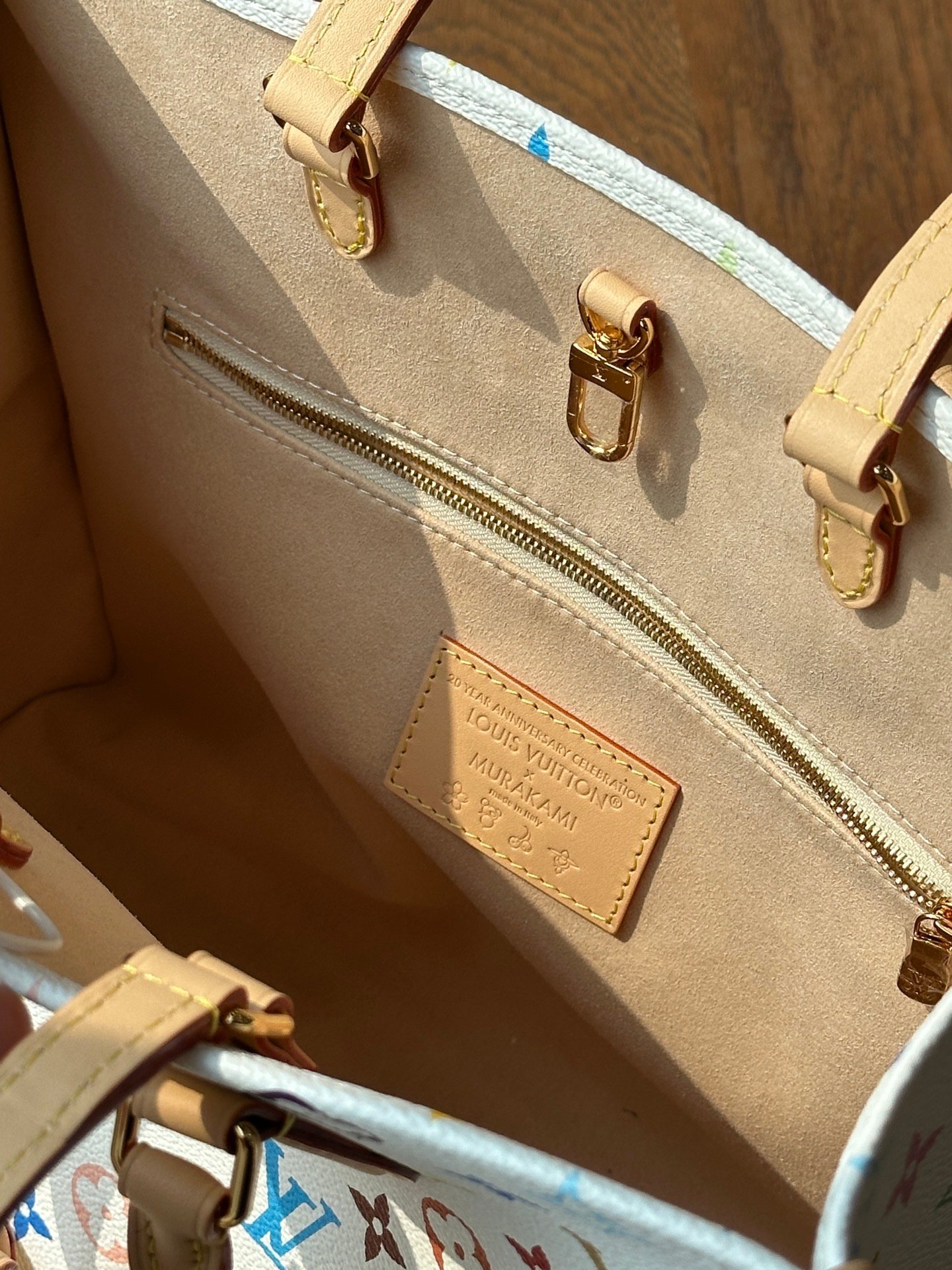 Bolso LV x TM OnTheGo MM Louis Vuitton - Imagen 9