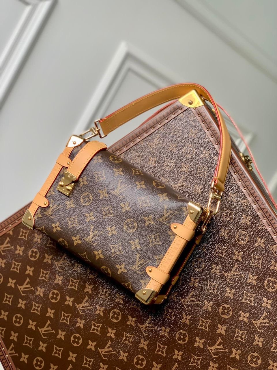 Bolso Side Trunk MM Louis Vuitton - Imagen 2