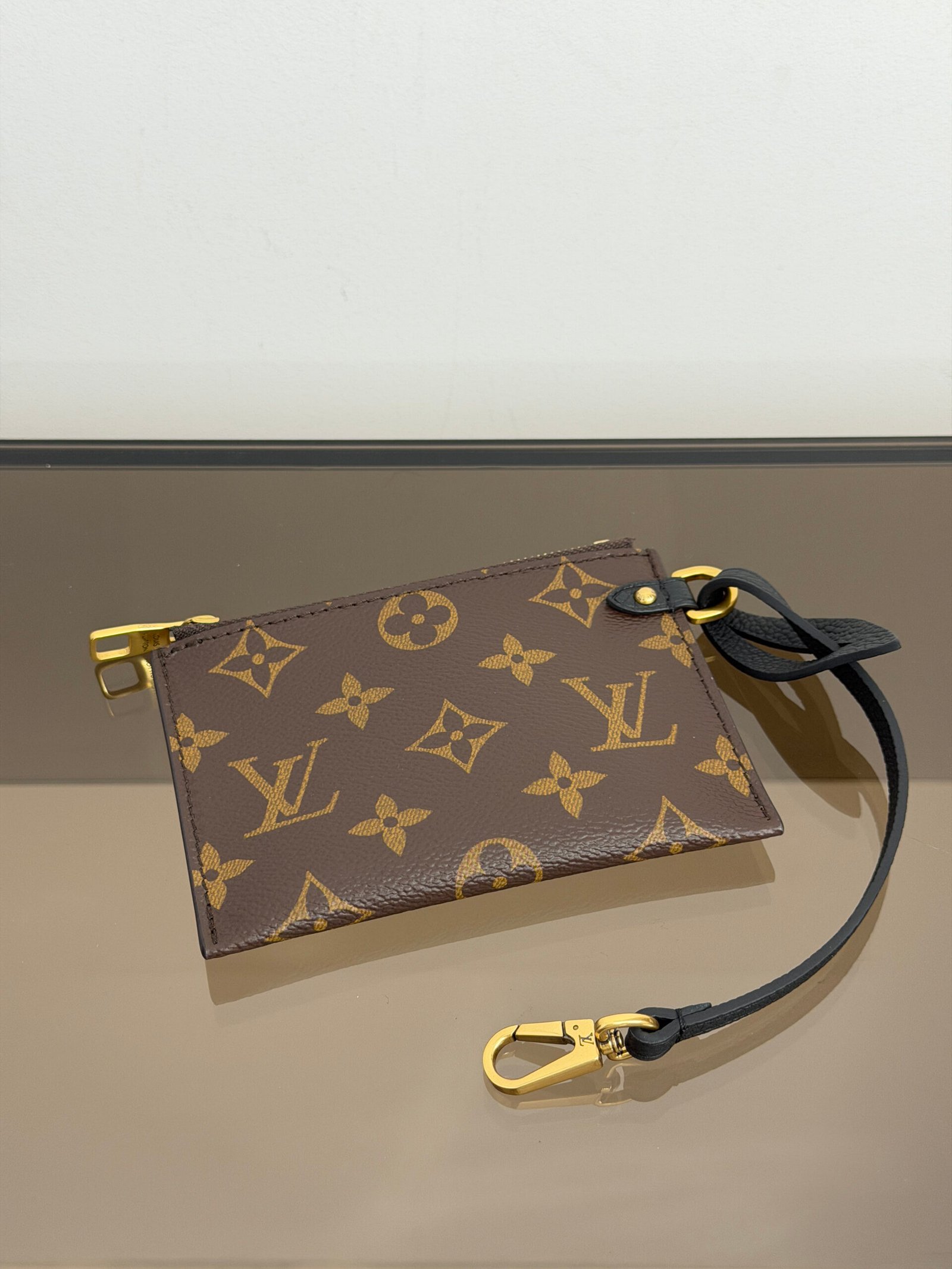 Bolso Low Key All In BB Louis Vuitton - Imagen 7