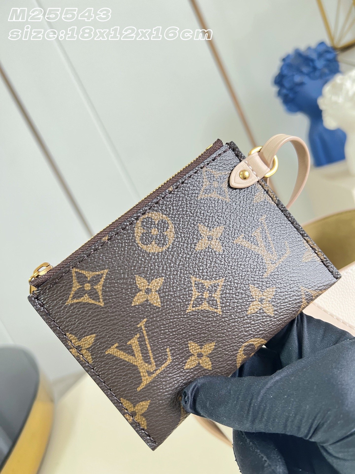 Bolso Low Key All In BB Louis Vuitton - Imagen 13