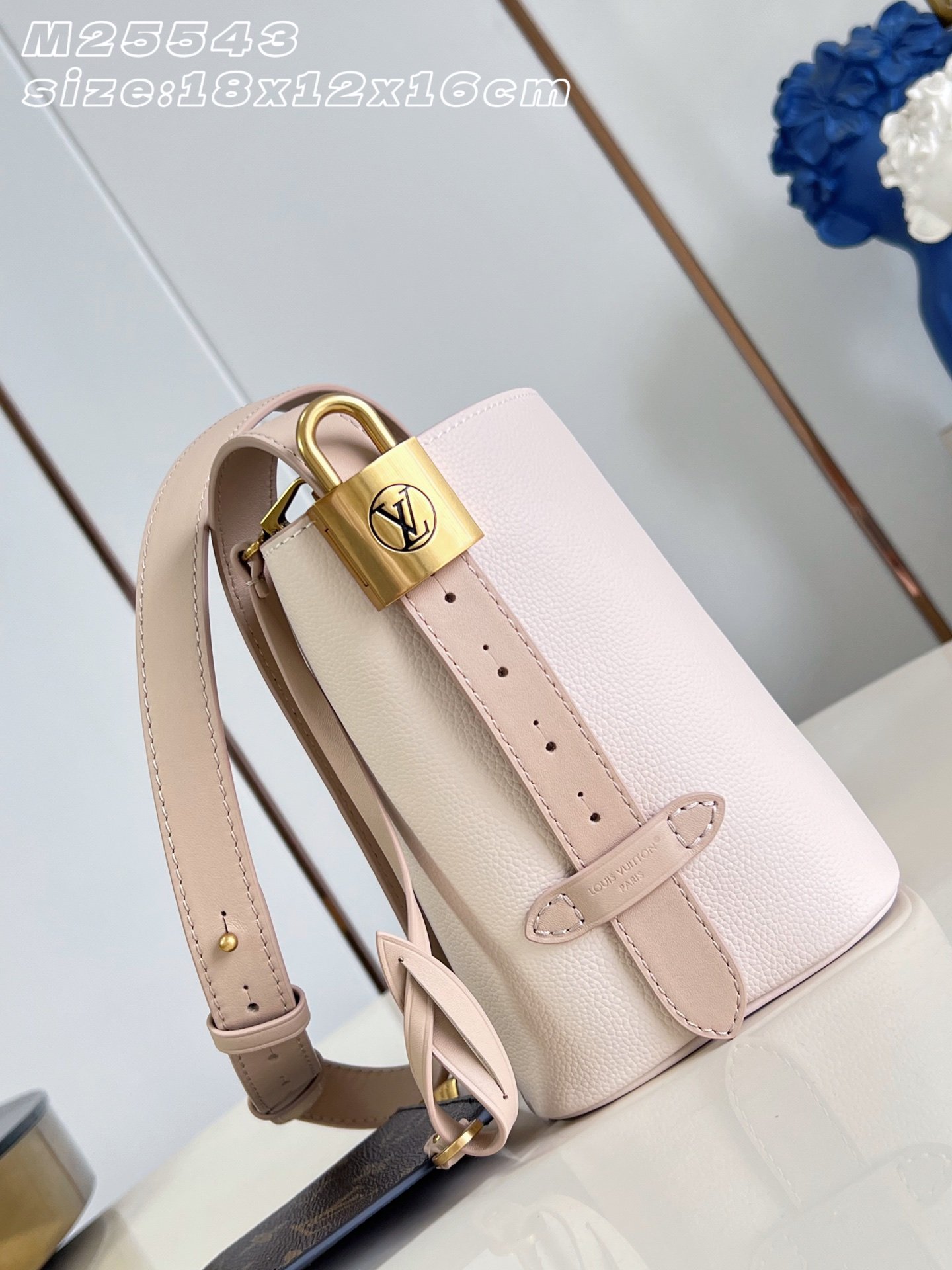 Bolso Low Key All In BB Louis Vuitton - Imagen 2