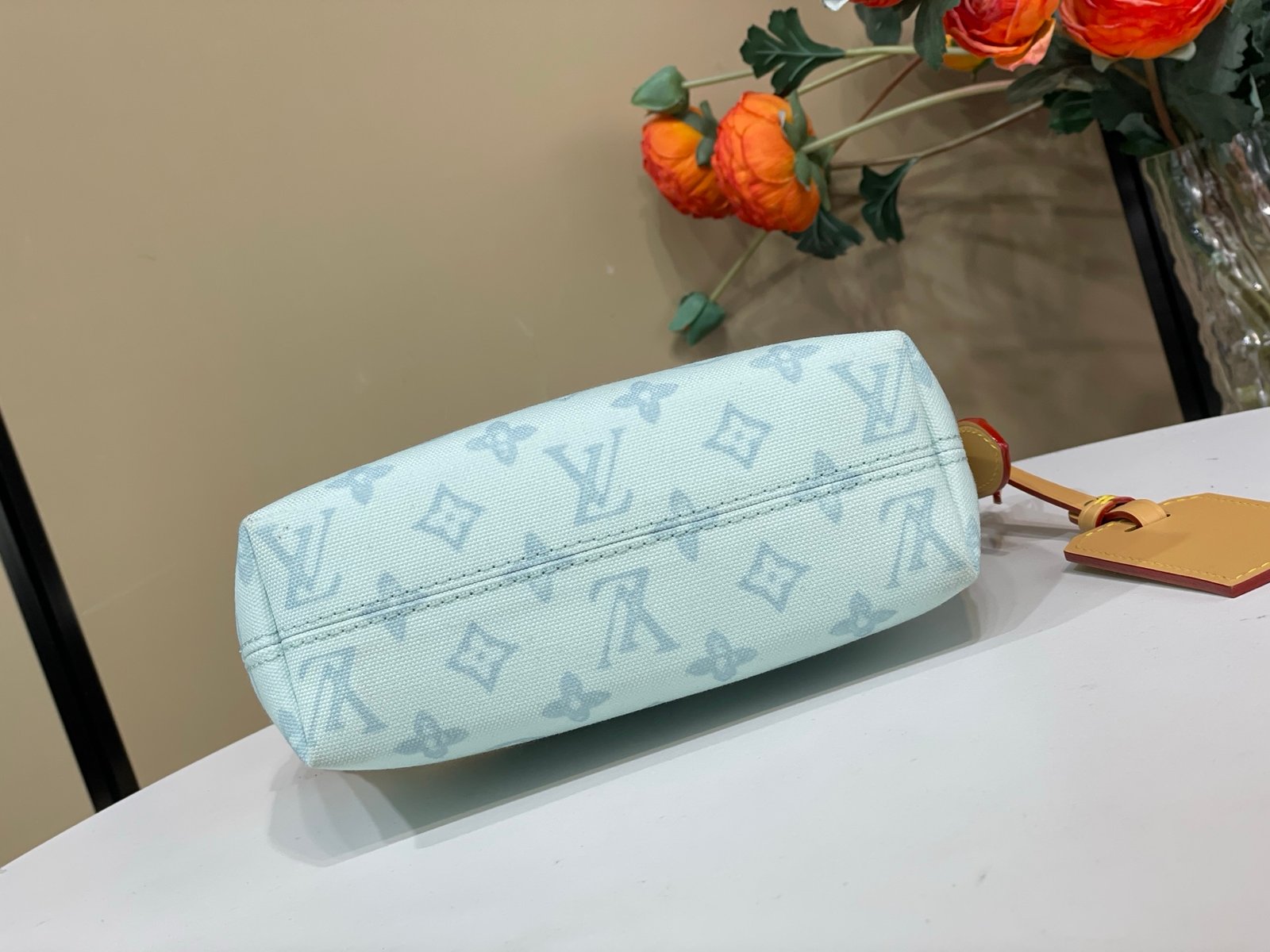 Bolso Pochette Hills Louis Vuitton - Imagen 4