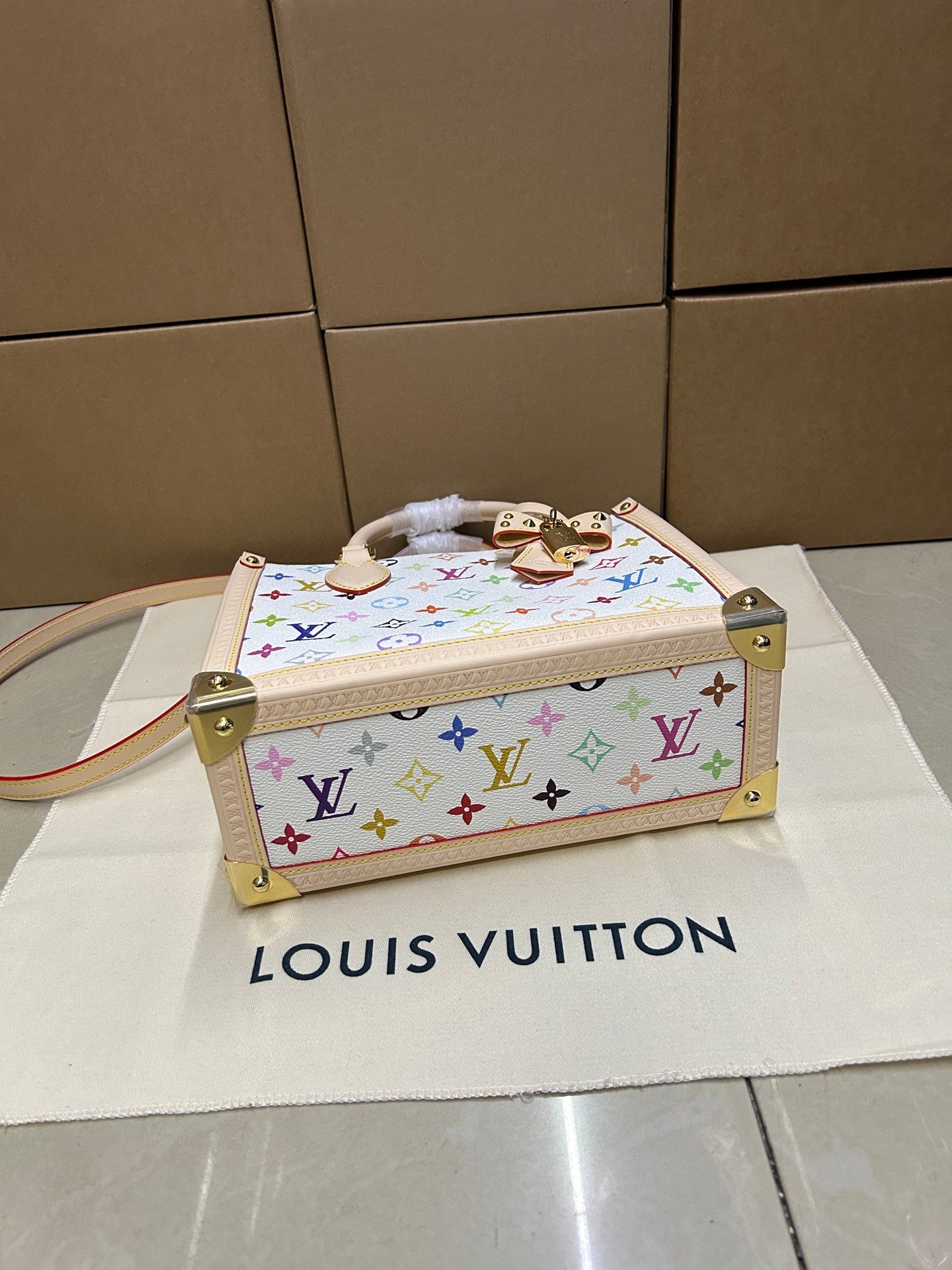 Bolso LV x TM OnTheGo PM Louis Vuitton - Imagen 7