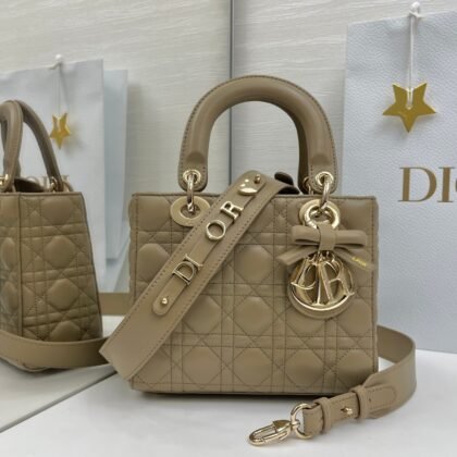 Bolso pequeño Lady Dior My ABCDior