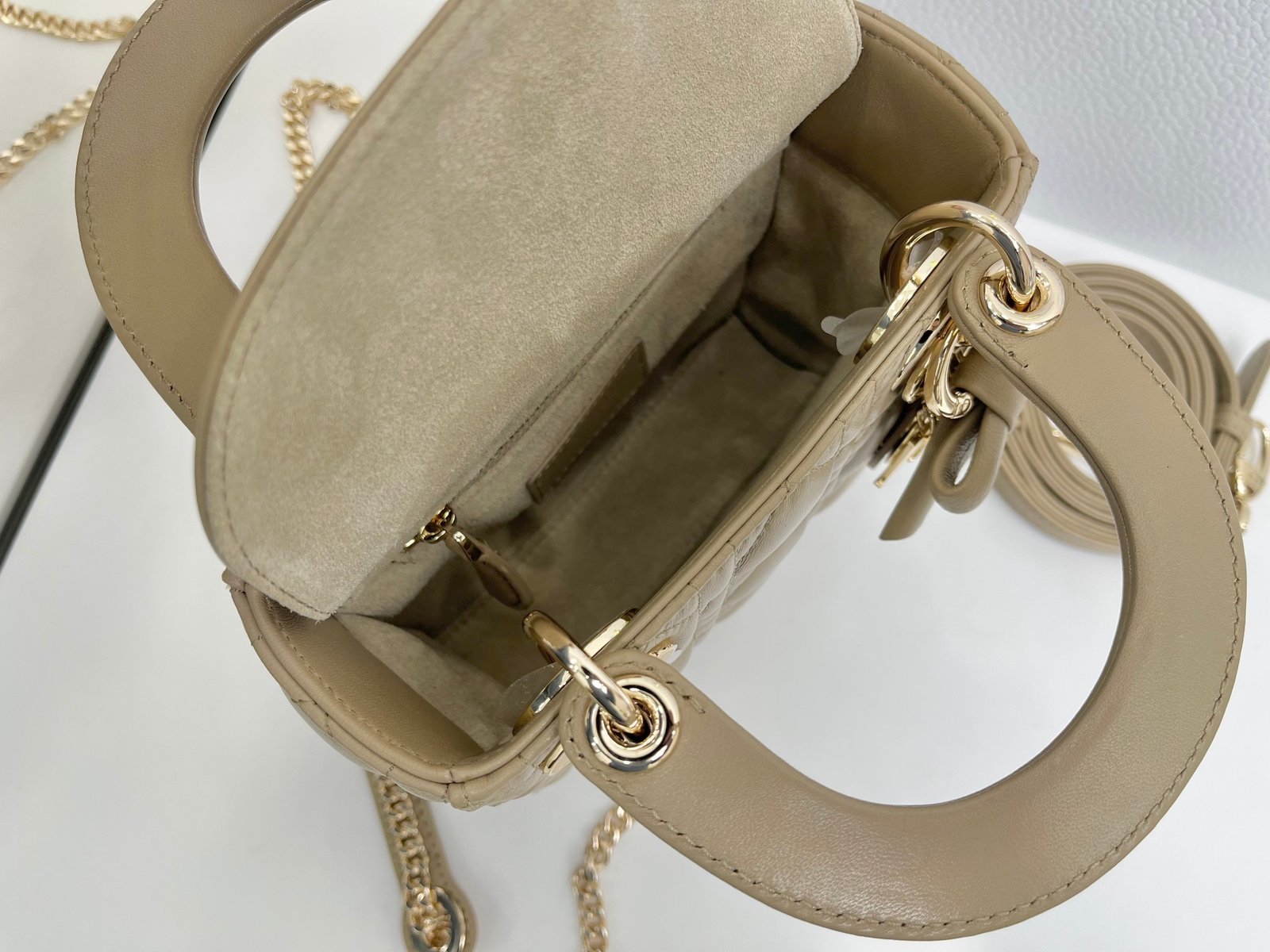 Bolso mini Lady Dior - Imagen 9