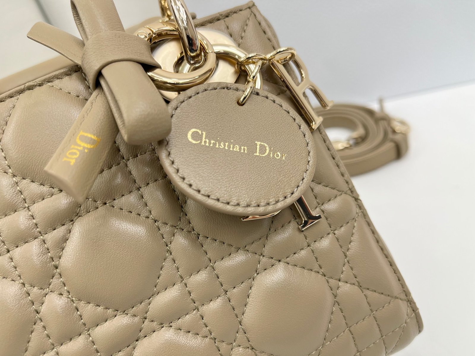 Bolso mini Lady Dior - Imagen 7