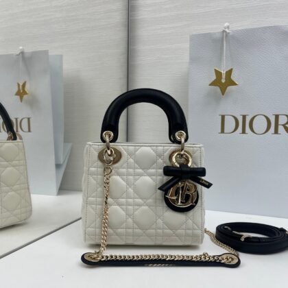 Bolso mini Lady Dior Dior Or con cadena