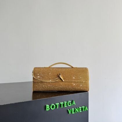 Andiamo Clutch Bottega Veneta