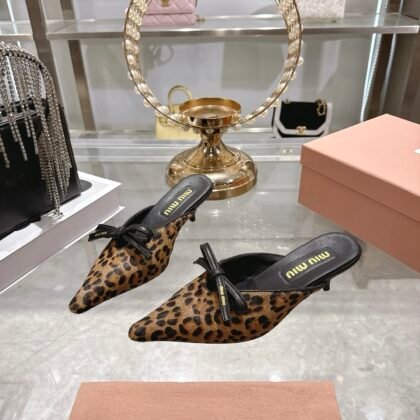 Zapatos de tacón destalonado Miu Miu