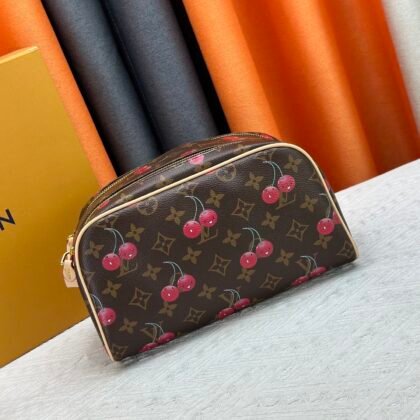 Neceser de Aseo Takashi Murakami x Louis Vuitton