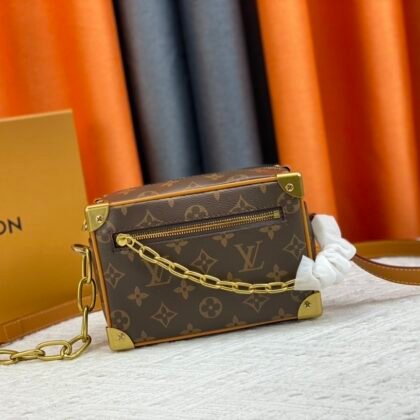 BOLSO MINI SOFT TRUNK Louis Vuitton