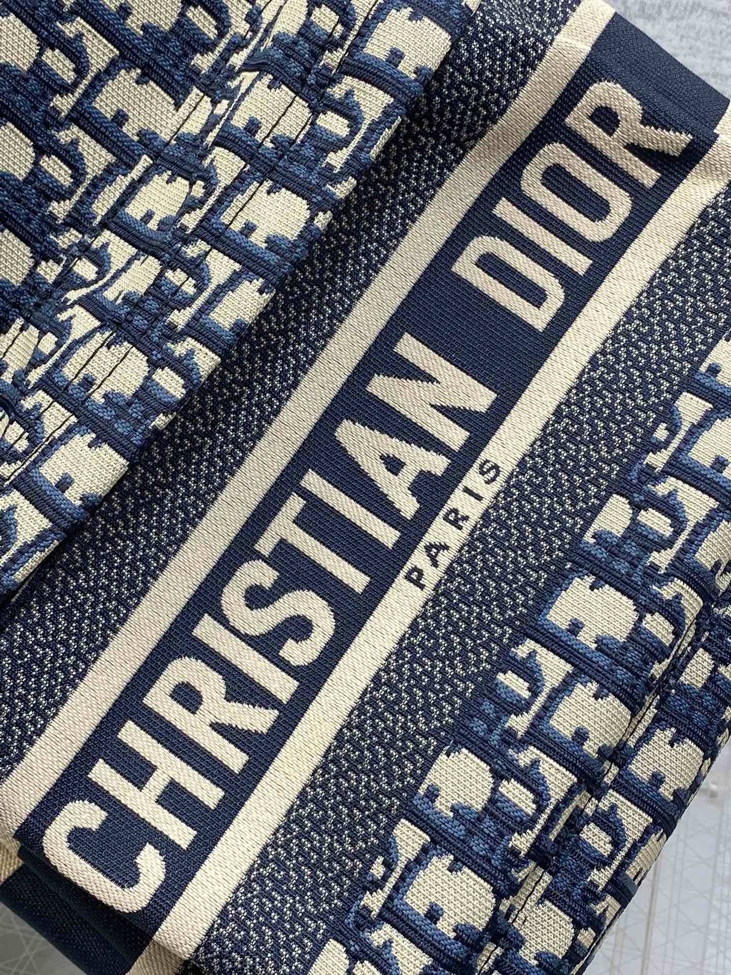 Mochila Pequeña DiorTravel - Imagen 5