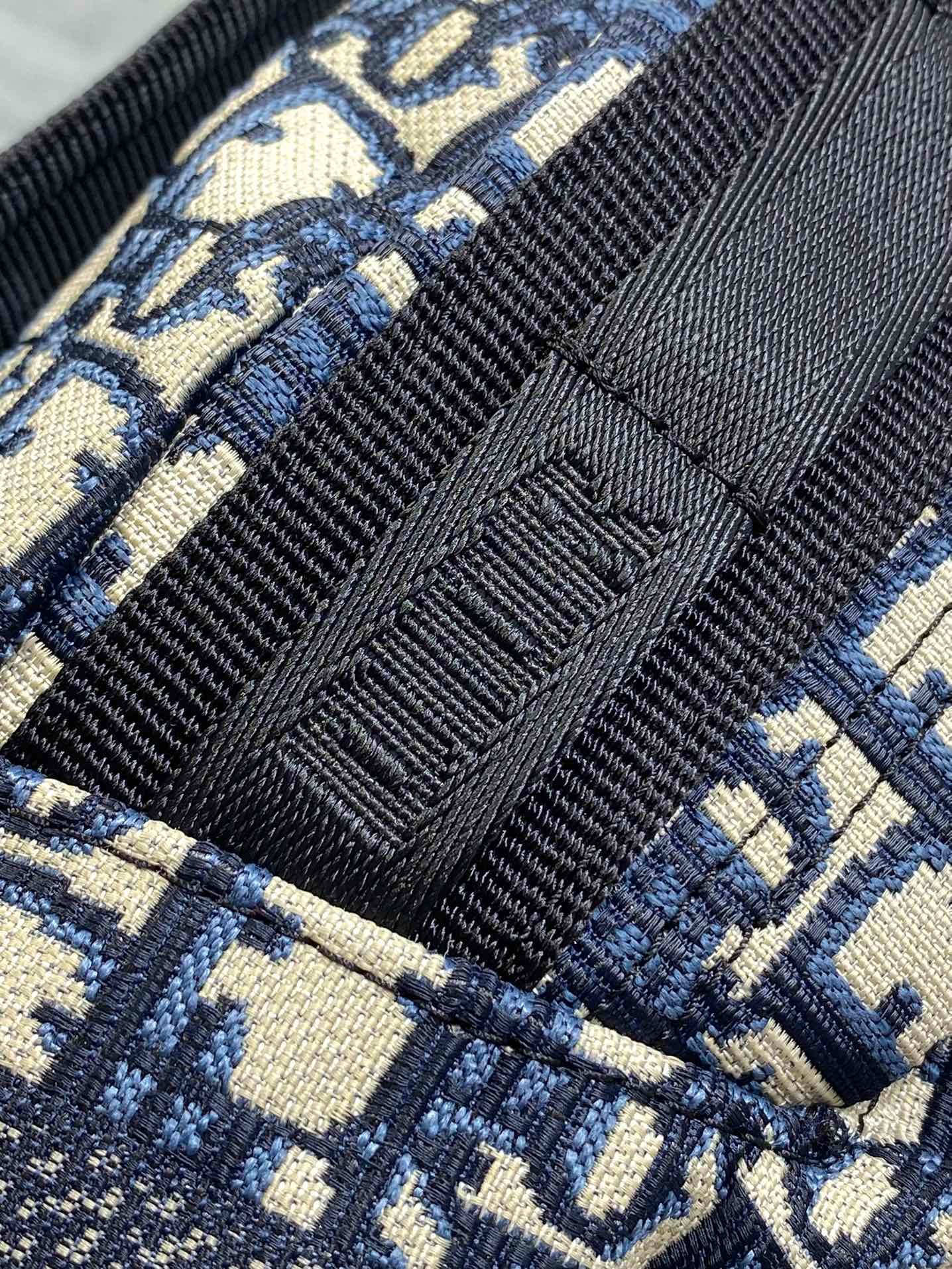 Mochila Pequeña DiorTravel - Imagen 6